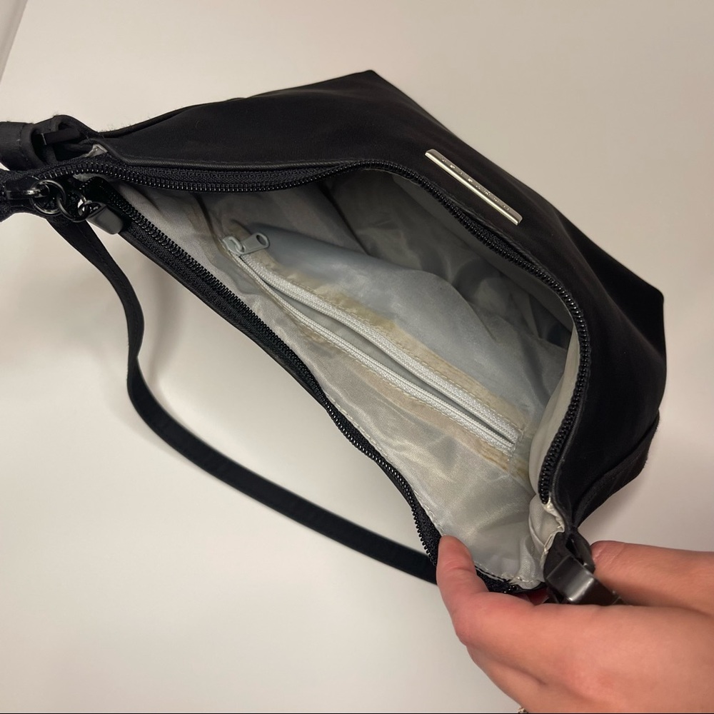 Black Shoulder Bag - Picture 4 of 4